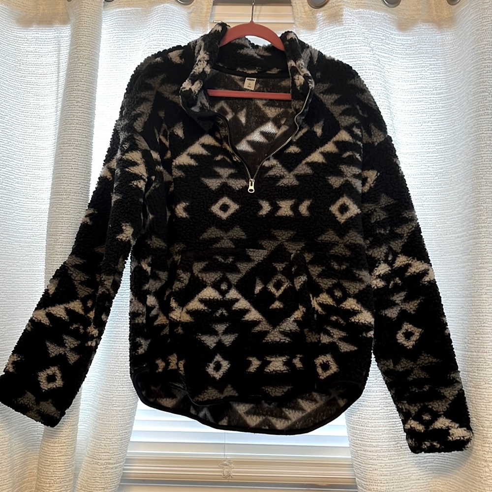 Super Cozy Old Navy Pullover Quarter-Zip Sherpa